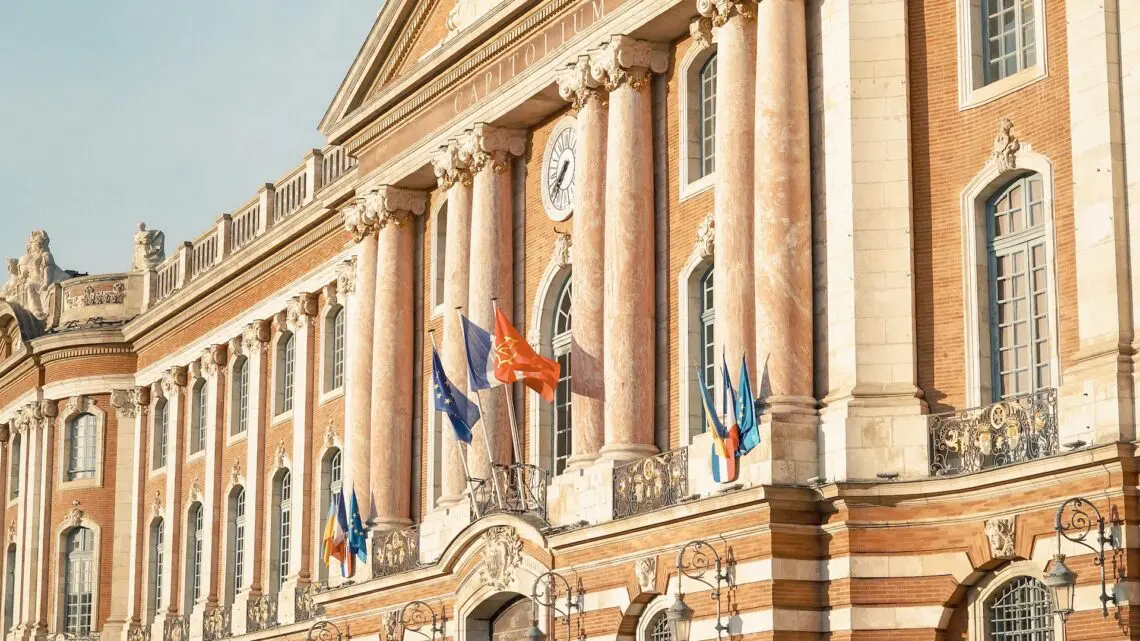 Découvrir le patrimoine architectural de Toulouse : les monuments à visiter absolument