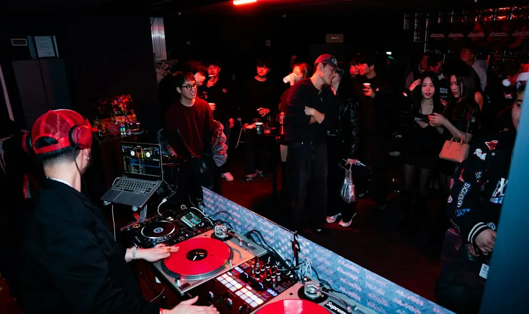 Bars & soirées K-pop à Toulouse 2026 : DJ sets, horaires